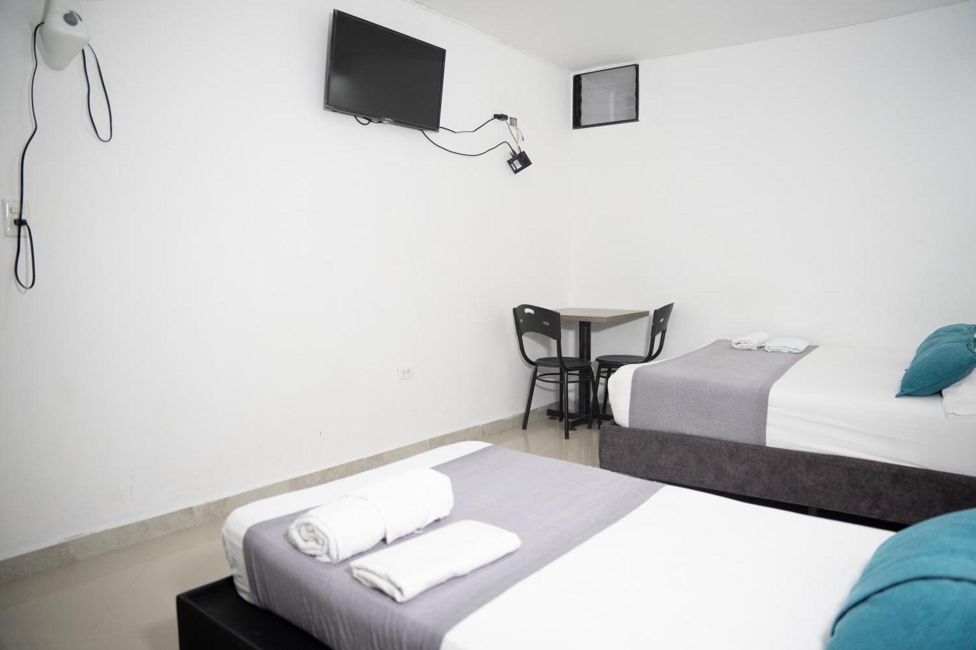 Hotel Laureles De Aburra Medellín Buitenkant foto
